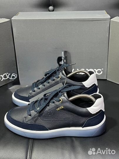 Кроссовки мужские