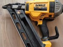 Каркасный нейлер Dewalt DCN692