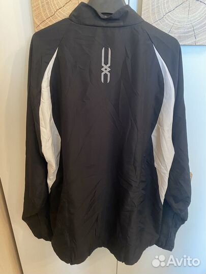 Ветровка Mizuno