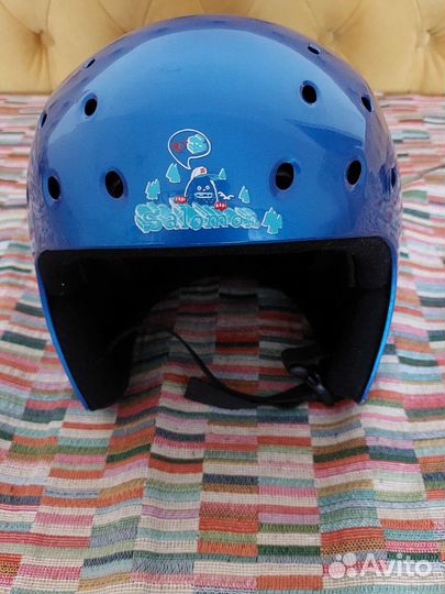 Горнолыжный шлем