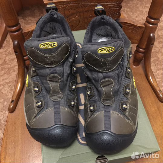 Кроссовки мужские keen