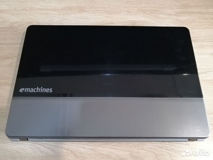 Ноутбук intel i3/SSD/8Gb оперативной памяти