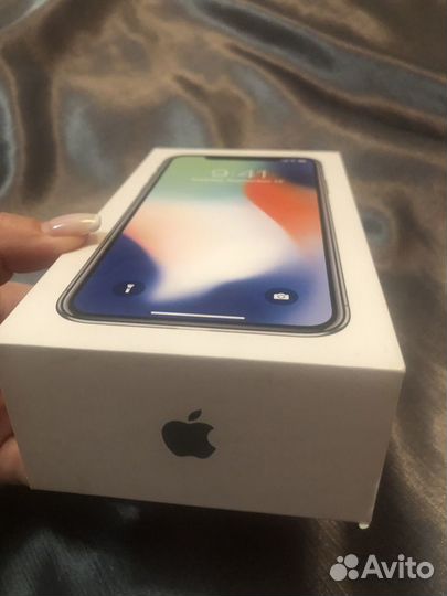 iPhone X, 64 ГБ