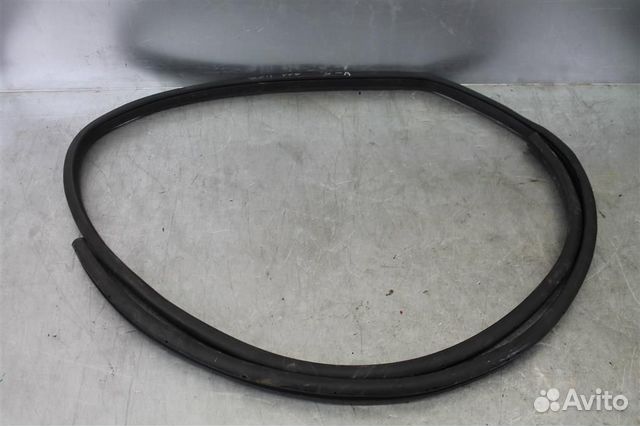 Уплотнитель кузова задней левой двери Nissan Qas