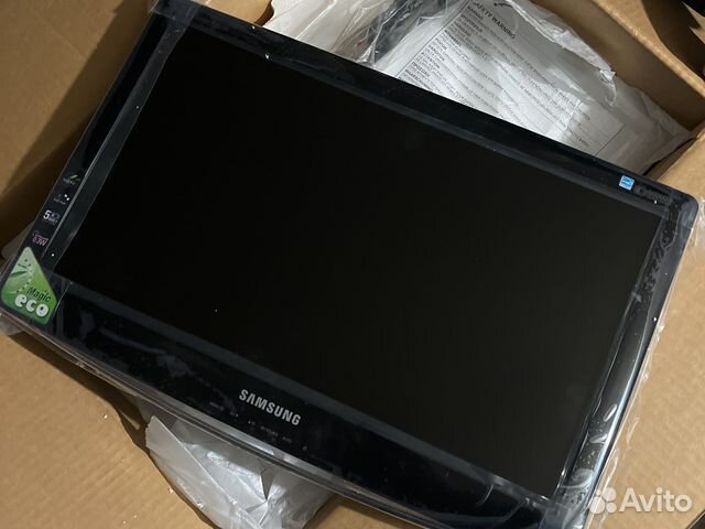 Монитор Samsung