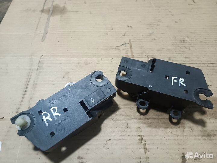 Ручка двери внутренняя правая фокус 2