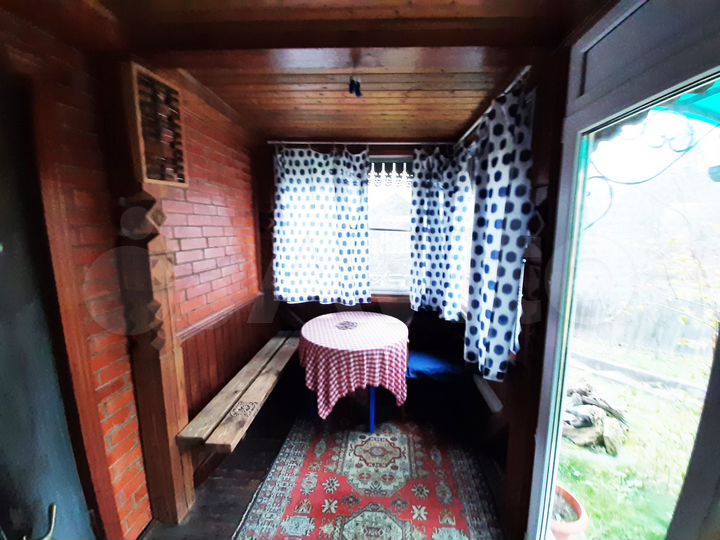 Дом 196 м² на участке 8 сот.