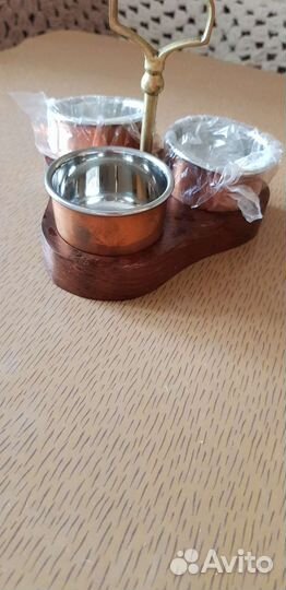 Соусники из меди на подставке из дерева