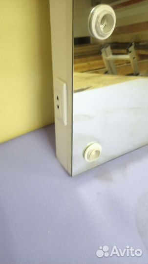 Зеркало на стену или столик