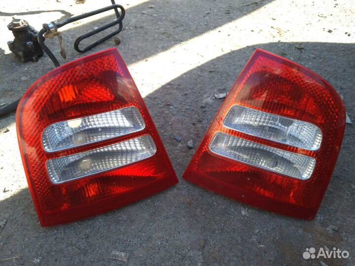 Задние фонари Skoda Octavia A4