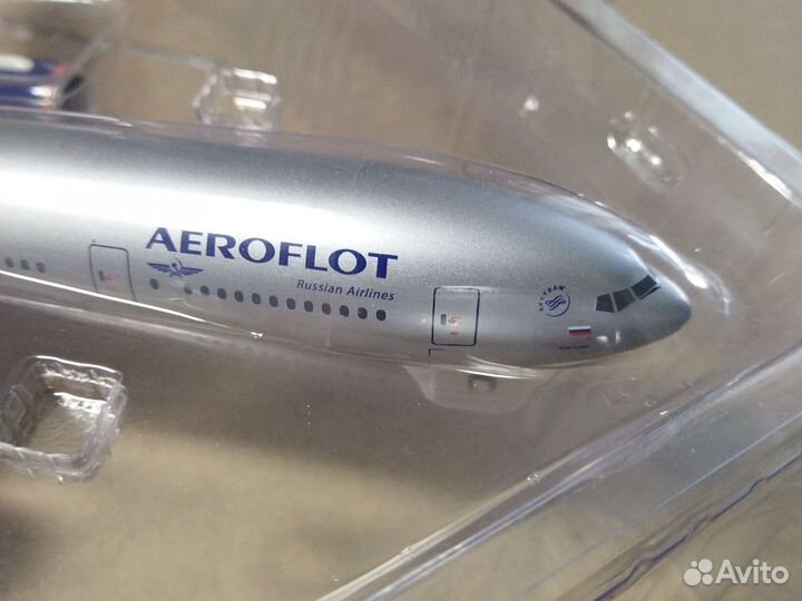 Модель самолета herpa