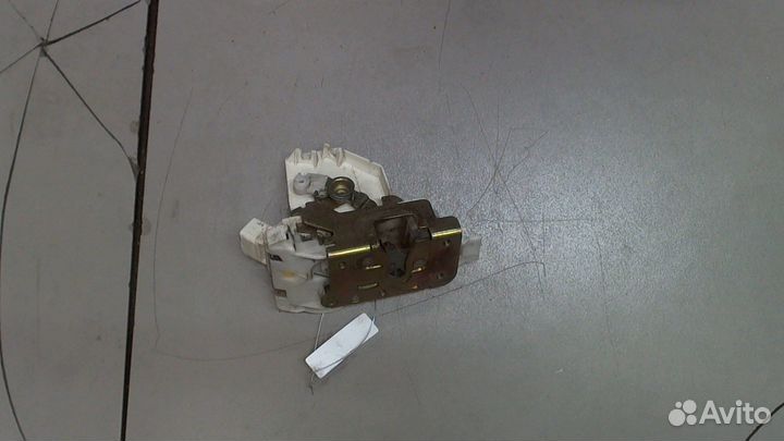 Замок двери Ford Mondeo 2, 1998