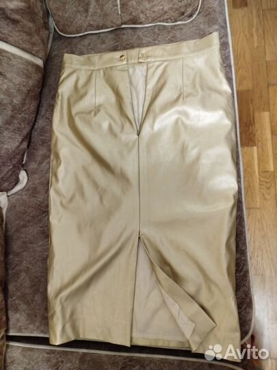 Юбка золотого цвета
