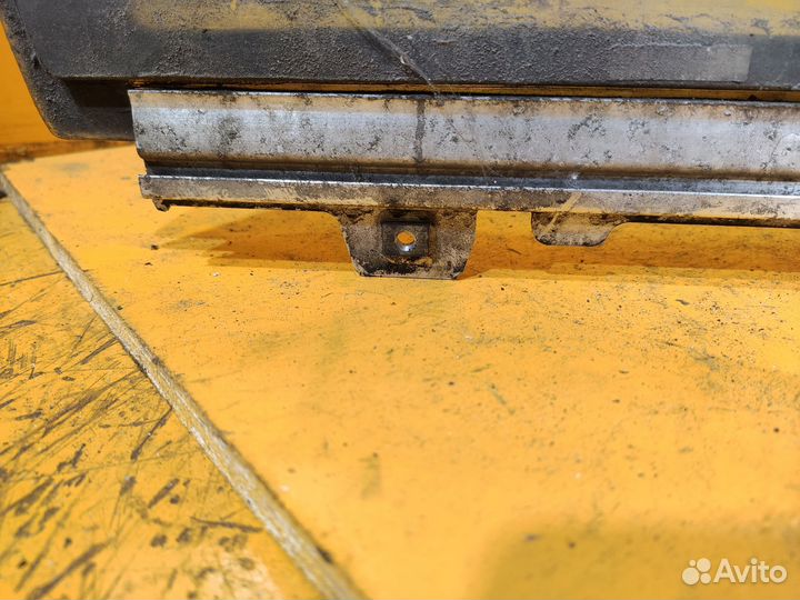 Стекло переднее правое для Mercedes-Benz W140