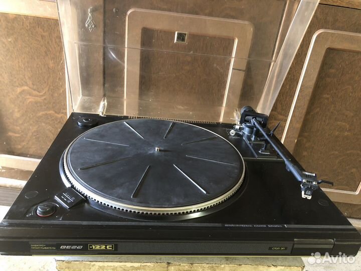 Проигрыватель винила