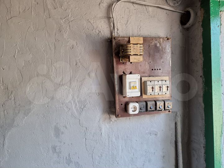 Гараж, > 30 м²