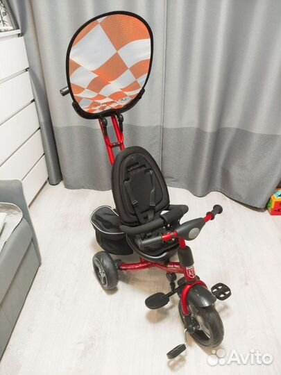 Трехколесный велосипед