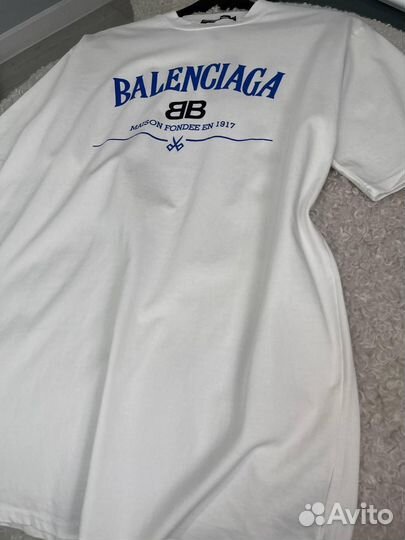 Balenciaga футболка 2 цвета