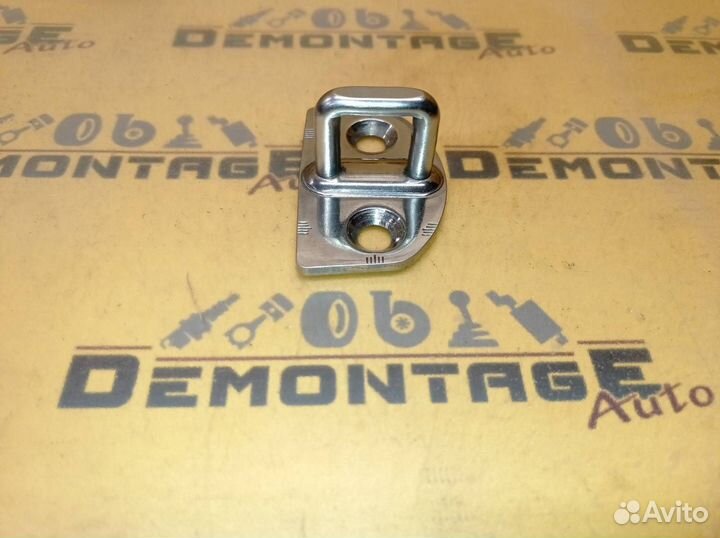 Ответная часть замка двери Skoda Fabia Octavia