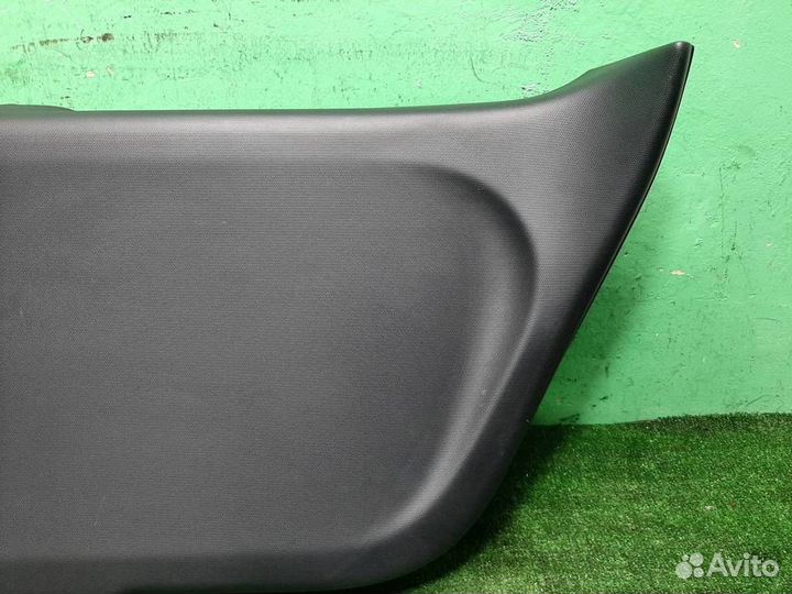 Обшивка крышки багажника Honda Jazz 2004