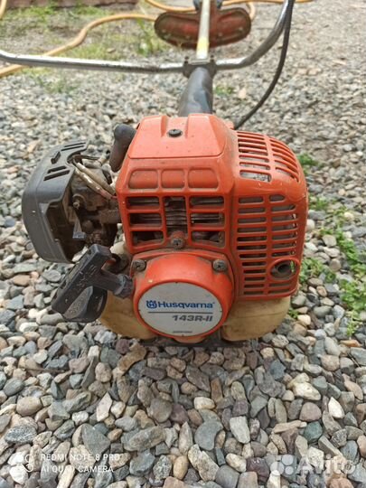Продаю бензокосы Хускварна 143 R2 и Хитачи