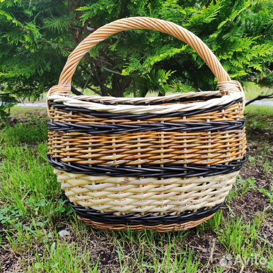 Плетёная корзина с продольной ручкой на заказ