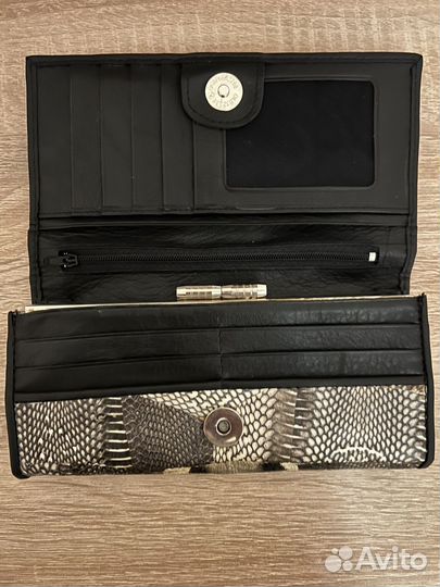 Женские кошельки из кожи