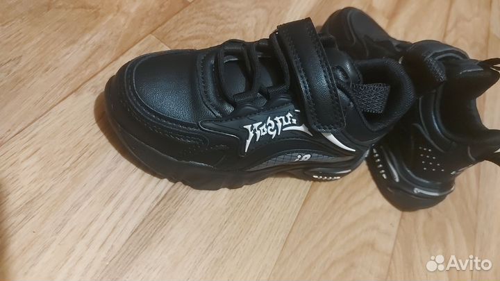 Обувь детская 26 размер