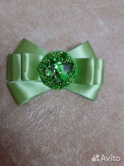 Брошь бант