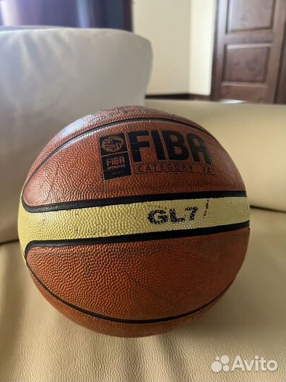 Баскетбольный мяч