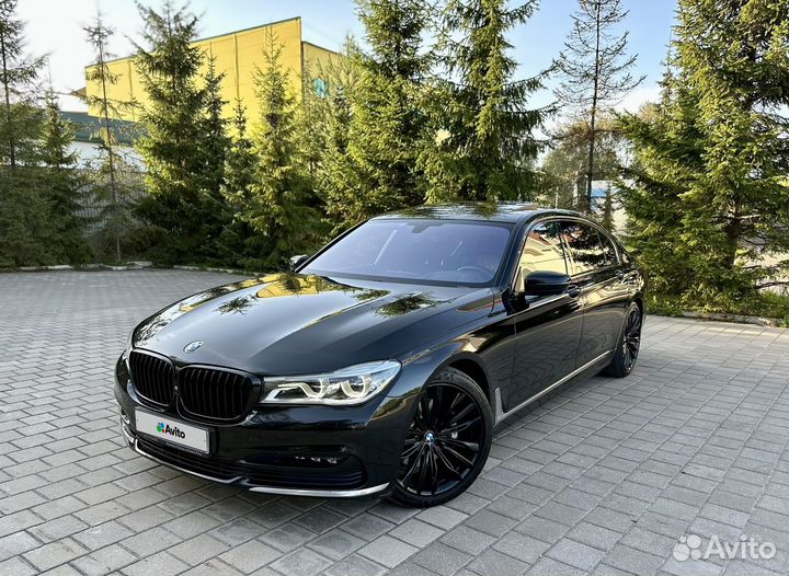 BMW 7 серия, 2015
