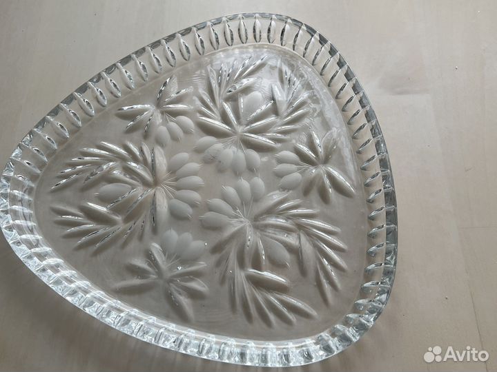 Хрустальная менажница, в отличном состоянии