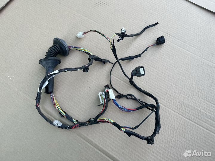 Проводка двери Мицубиси Лансер 10