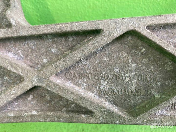 Кронштейн бампера mercedes-benz actros MP 4