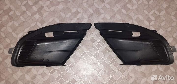 Заглушки переднего бампера LADA Granta FL