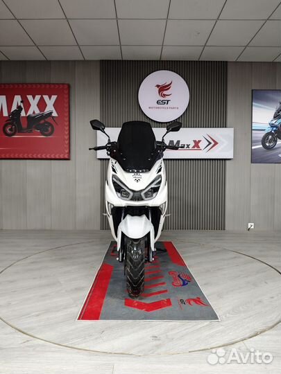 Скутер 150 кубов