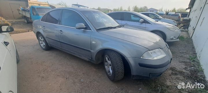 Volkswagen Passat 1.8 AT, 2002, 250 000 км