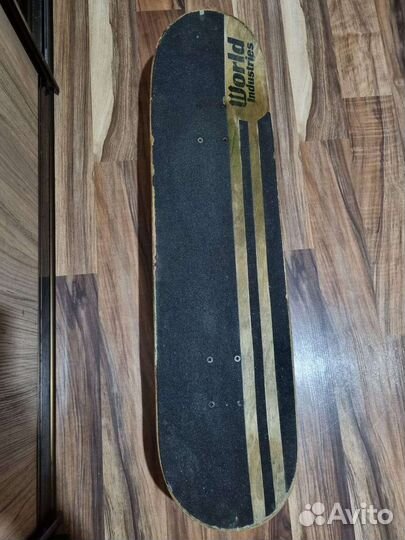 Скейтборд World Industries