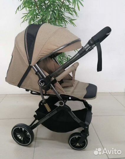 Коляска прогулочная новая