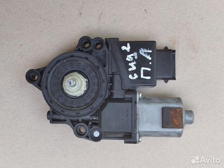 Стеклоподъемник передний левый Kia Ceed 2