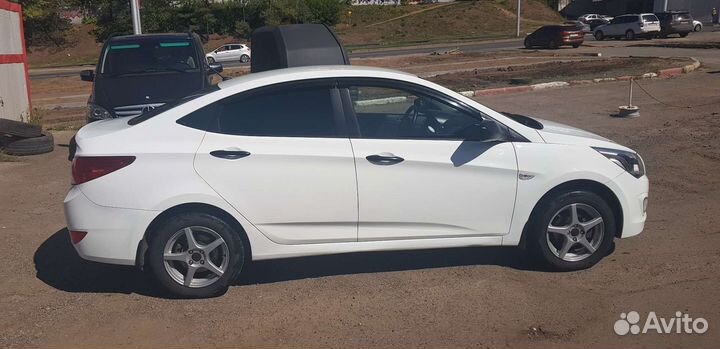 Hyundai Solaris 1.4 МТ, 2014, 170 000 км