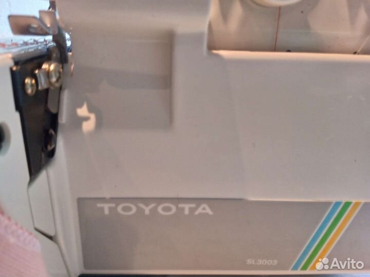Швейная машинка оверлок Toyota SL3003