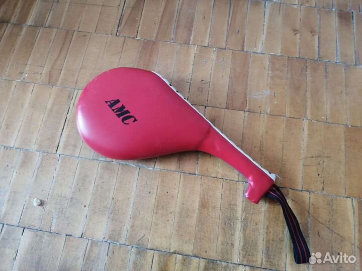 Кимоно и защита для тхэквондо