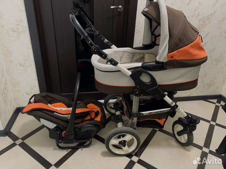 Коляска с автолюлькой
