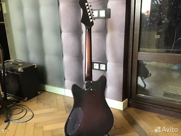 Электрогитара