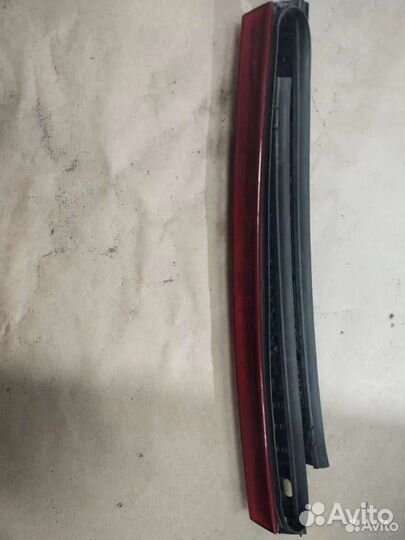 Стоп-сигнал задний Lexus LS469 ls600hl