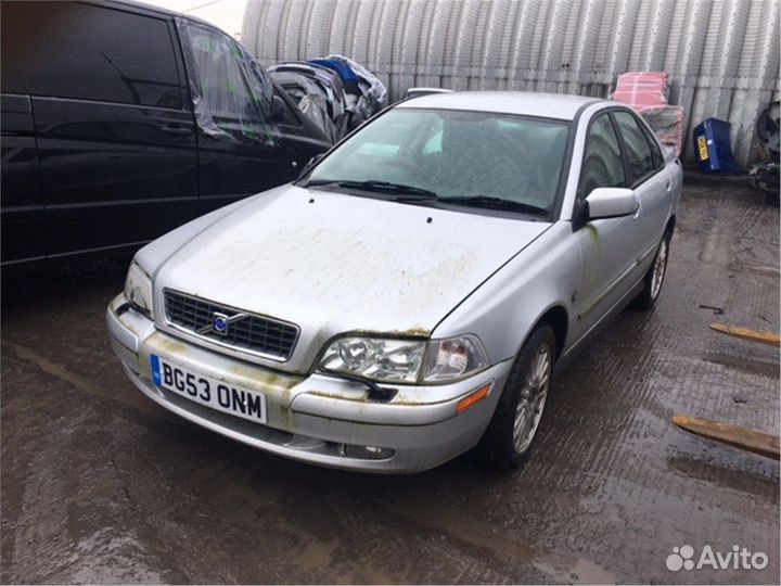 Разбор на запчасти Volvo S40 / V40