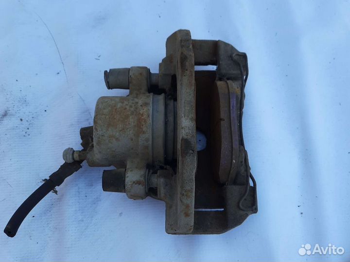 Суппорт тормозной передний левый Ford c-max