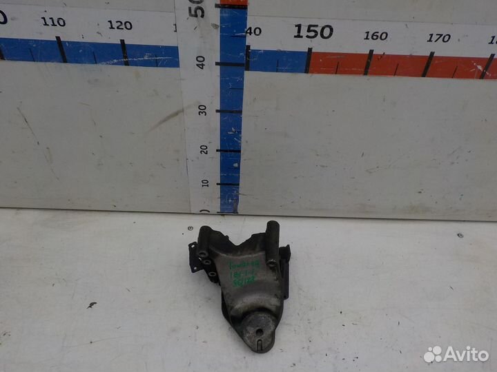 Кронштейн Volkswagen Touareg 2002-2010