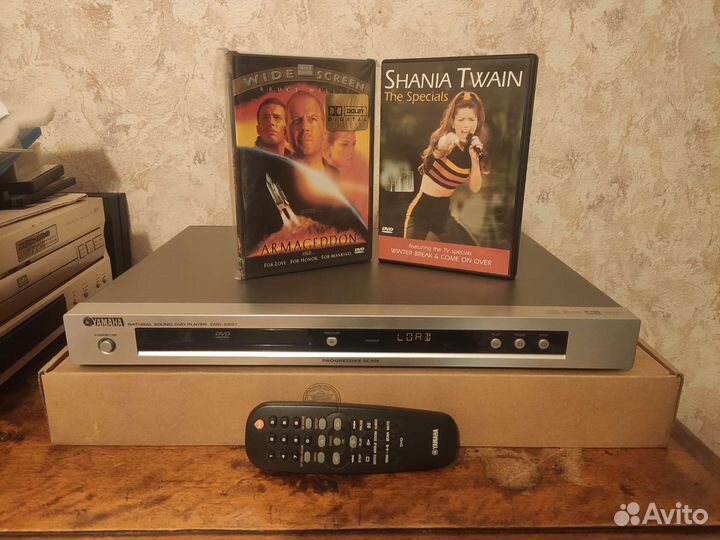 DVD плеер Yamaha dvd557